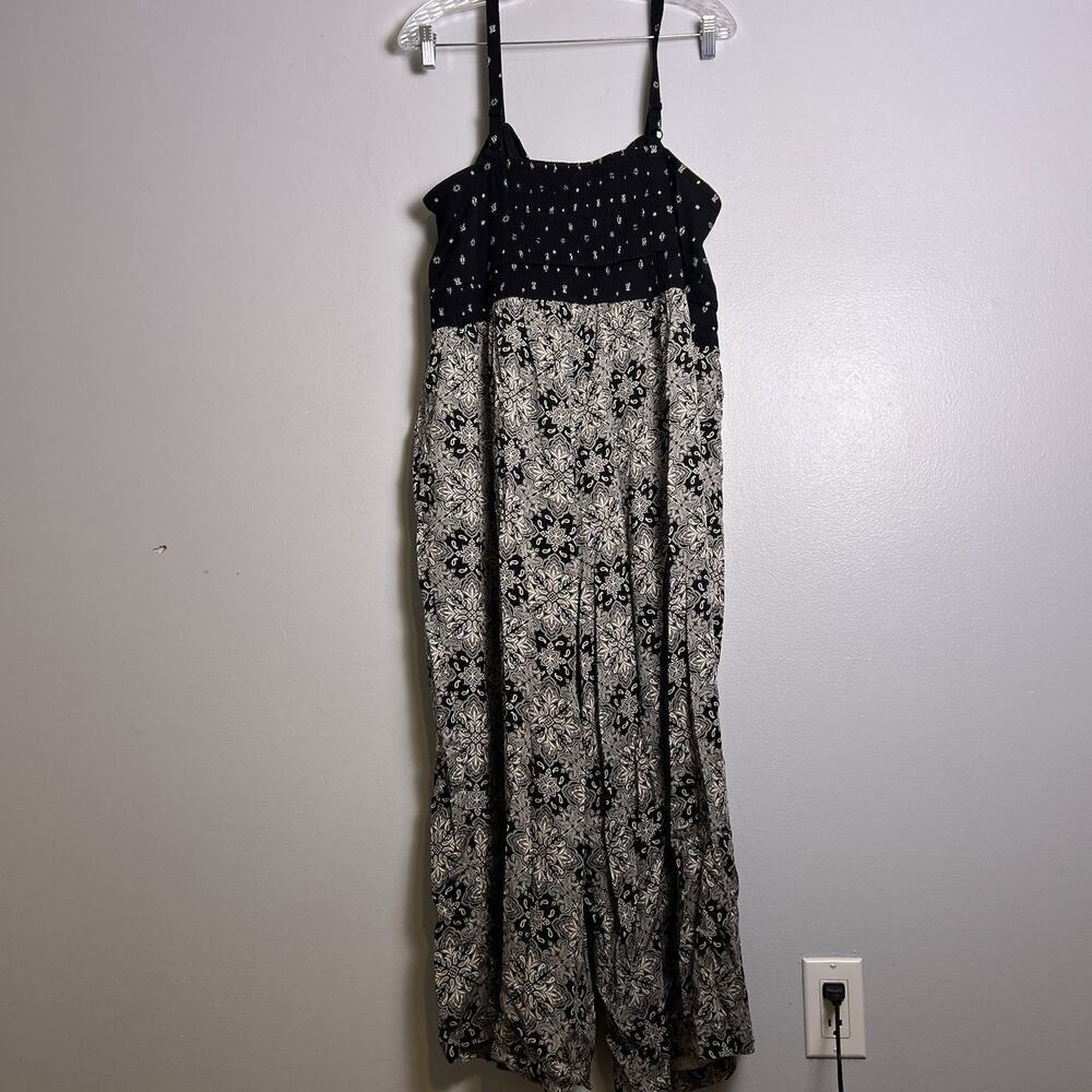 NWT Torrid Tie Front Culotte Jumpsuit black geometric print Pocket Plus Sz 1X - Picture 14 of 16